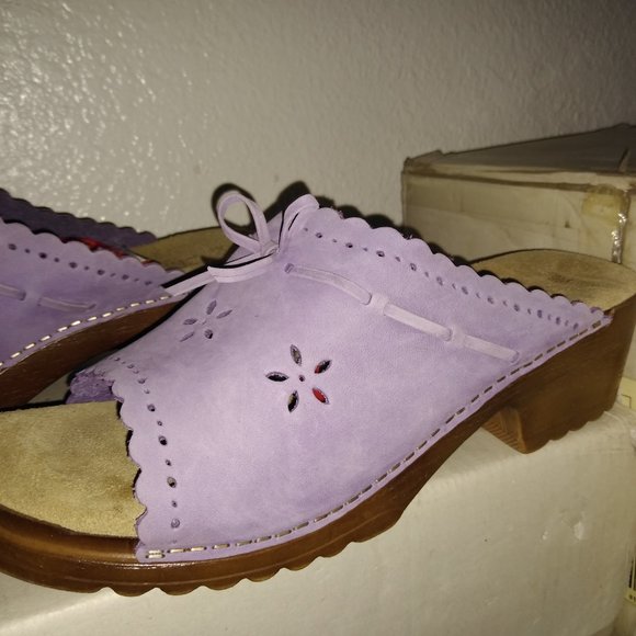 Open Toe Clogs - Picture 2 of 5